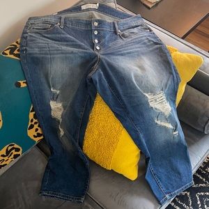 NWOT - Distressed Skinny Jeans - Size: 20